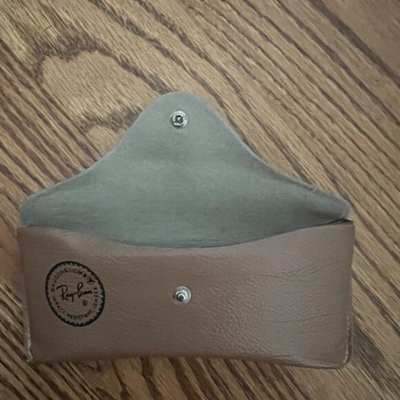 Ray-Ban Brown Sunglass Case - Picture 4 of 4
